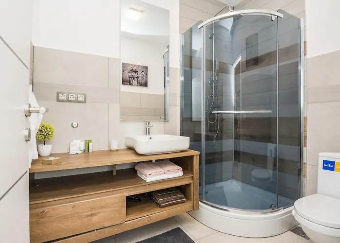 Holiday&suite Klanac * Vir