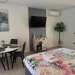 Apartment Holiday&suite Klanac *