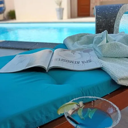 Holiday&suite Klanac * Vir