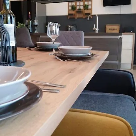Apartment Holiday&suite Klanac *