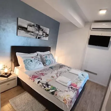 Holiday&suite Klanac Apartment