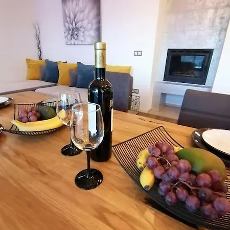 Holiday&suite Klanac Apartment