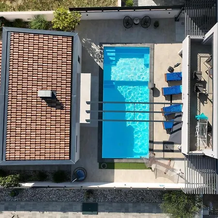 Holiday&suite Klanac * Vir